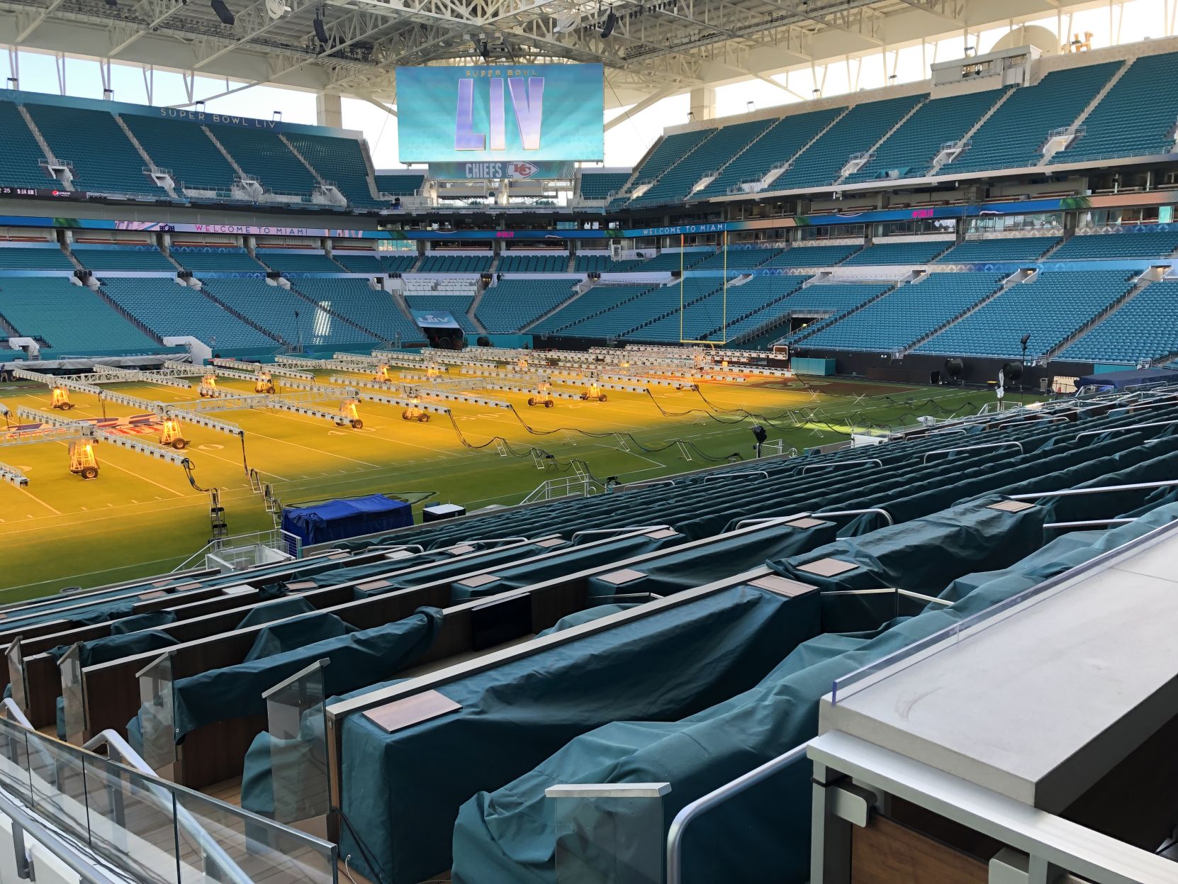 Suite seats